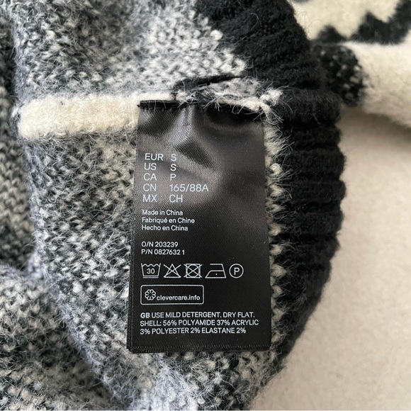 H&M Houndstooth Oversized Chunky Knit Sweater - Picture 7 of 12